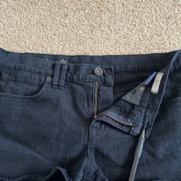 Madewell Mid Rise Cut Off Black Denim Shorts - Picture 5 of 7